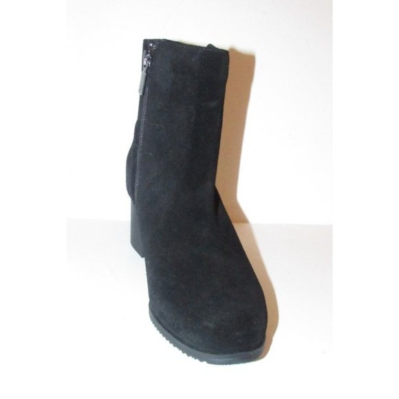 Blondo Black Suede Side Zip Ankle Booties - Picture 10 of 12